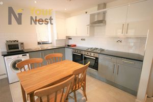 Photo 32- click for photo gallery